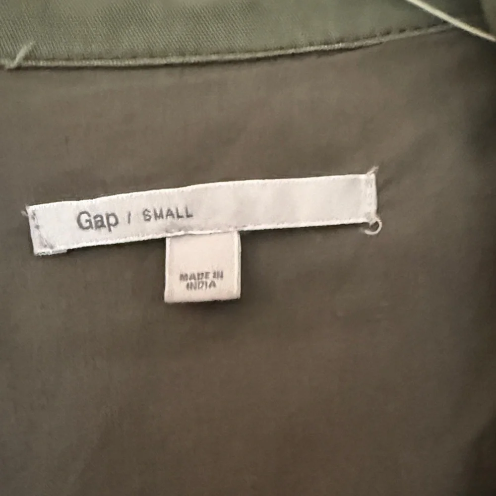 GAP Khaki Utility Jacket for Women Drawstring Waist Pockets Cotton Small Light